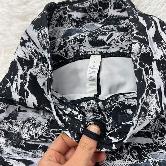 Lululemon Train Times 7/8 Pant (25" ) Interlaced Starlight Black / Black - Picture 4 of 7